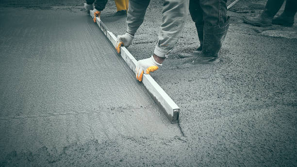 Best Concrete Driveway Installation  in Macdonnell Heights, NY